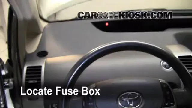 2005 Toyota Prius 1.5L 4 Cyl. Fusible (intérieur) Contrôle